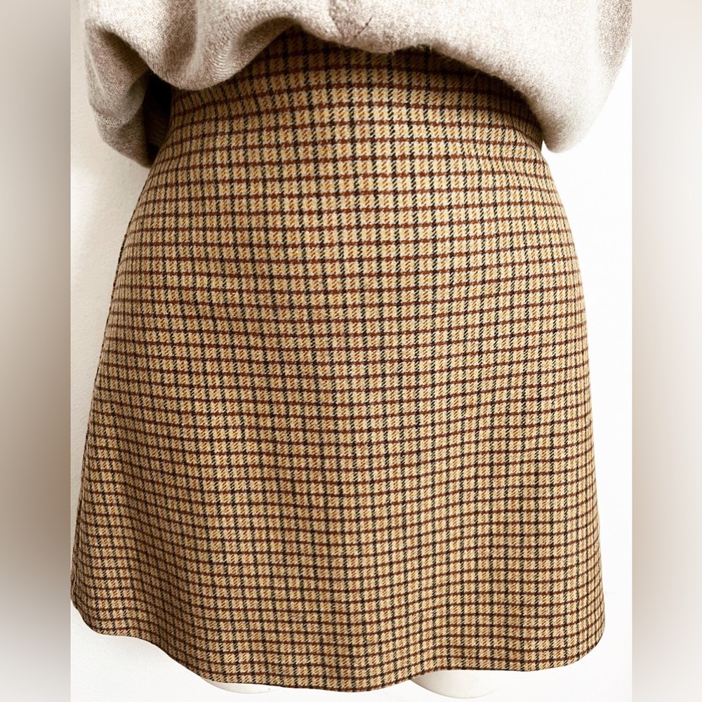ARITZIA mini skirt